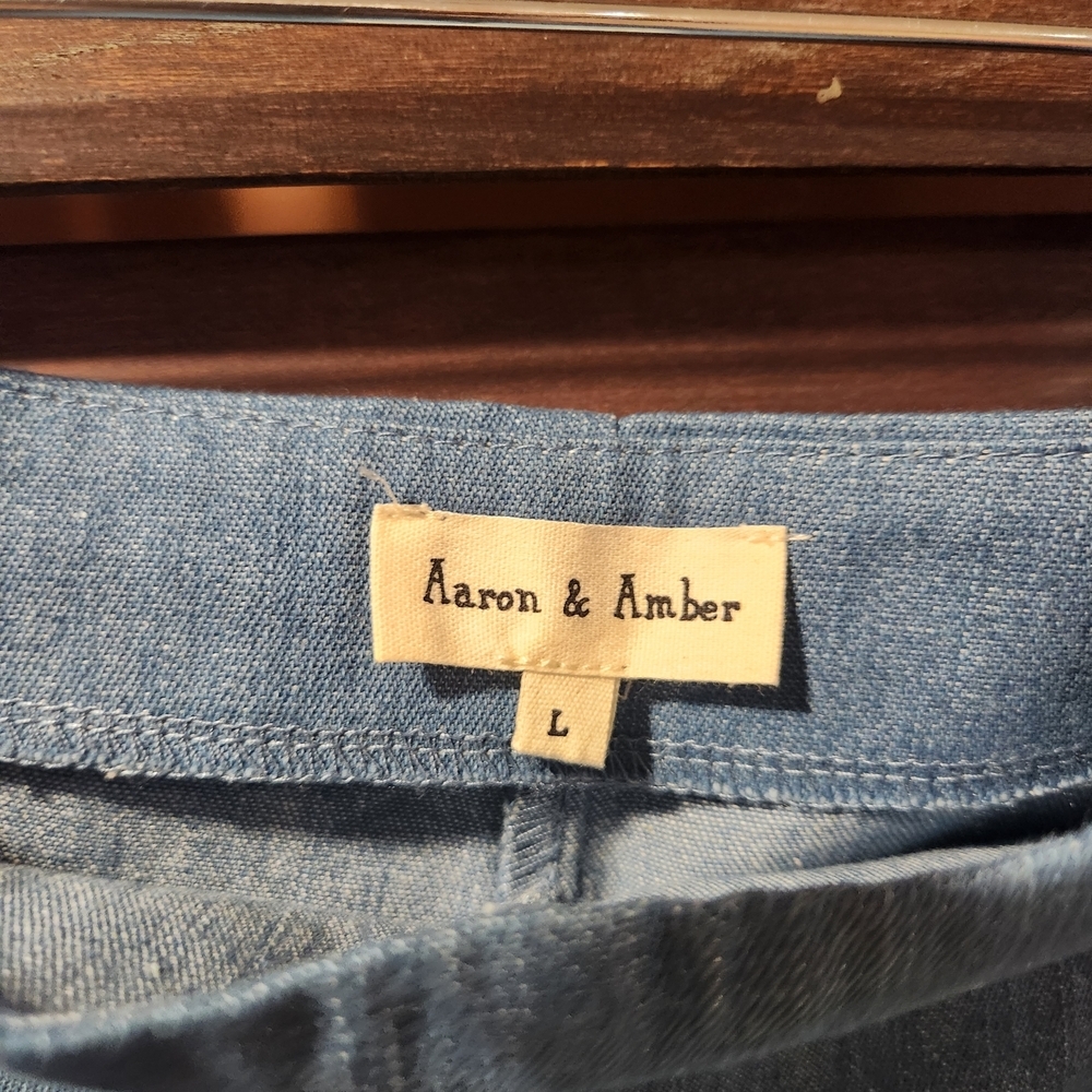 Aaron and Amber Blue Women's Skorts with Cream Detailing - Picture 2 of 6